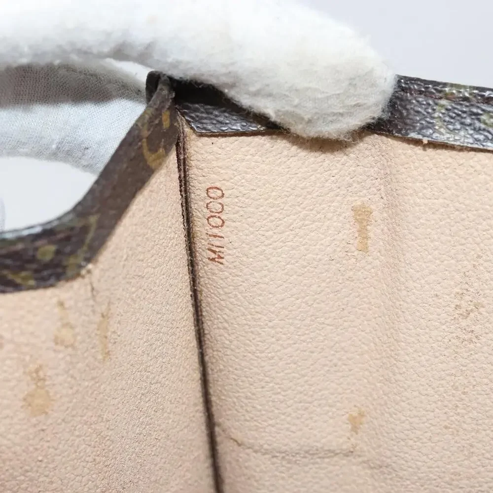 Louis Vuitton height 15